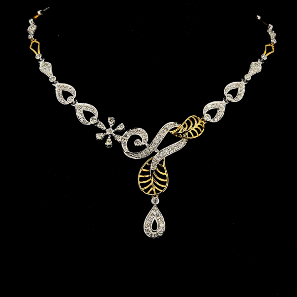 Elegant Gold-Plated Kundan Necklace Set with Earrings - Image 2